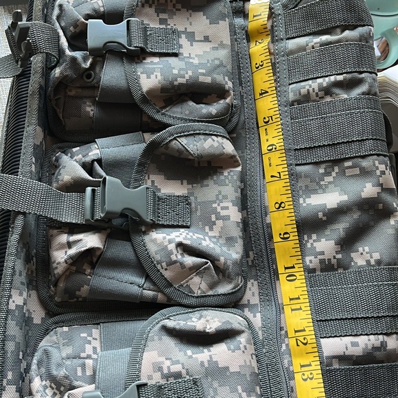 Military computer/travel bag - Picture 7 of 12